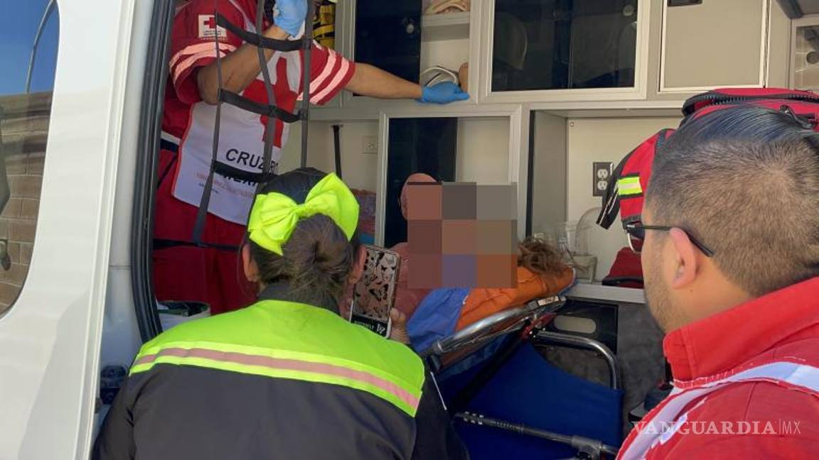 $!Testigos del accidente alertaron al número de emergencias tras ver a la mujer tendida sobre el pavimento.