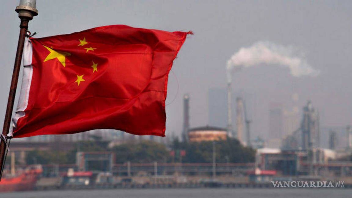 Demanda de petróleo en China se desploma 20% por el 'efecto' coronavirus