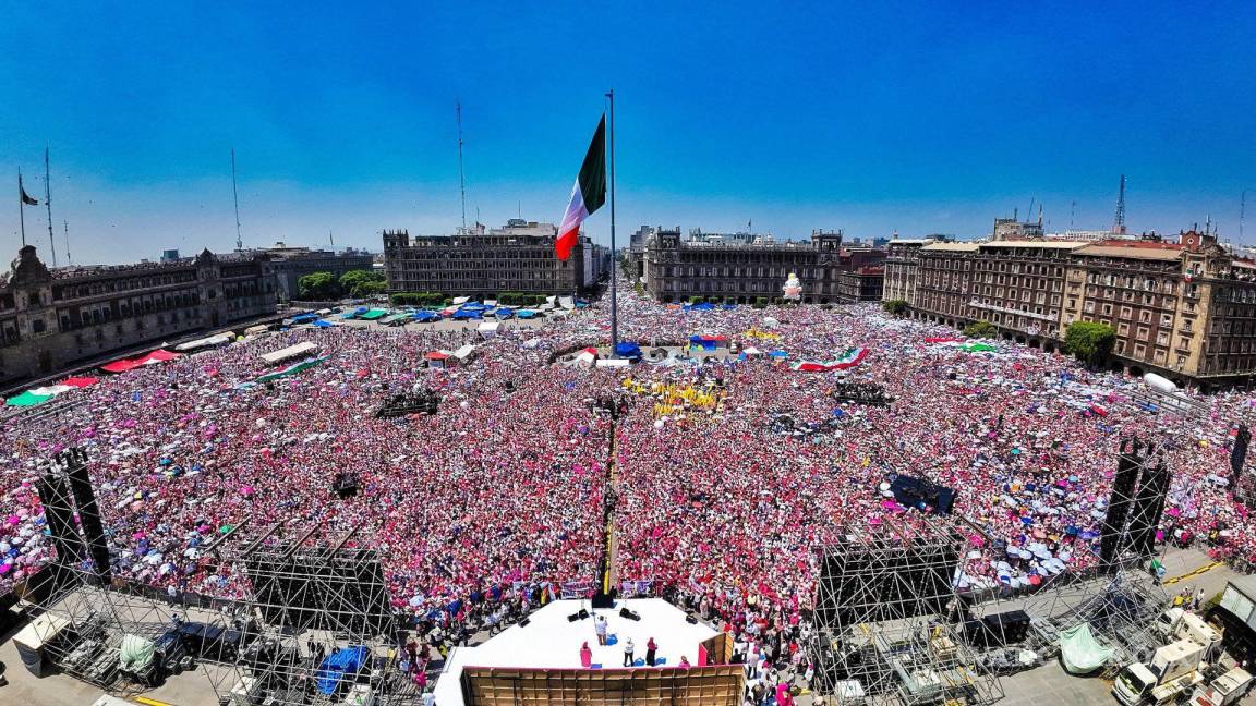 ‘Fracasó el sabotaje’: Afirma Riva Palacio que AMLO quiso impedir la toma del Zócalo por parte de la Marea Rosa