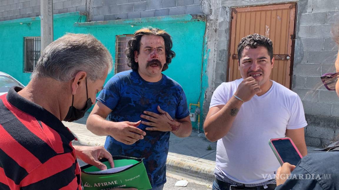 Excuñado persigue y golpea a conductor de taxi; conflicto deja 2 heridos y daños en Saltillo