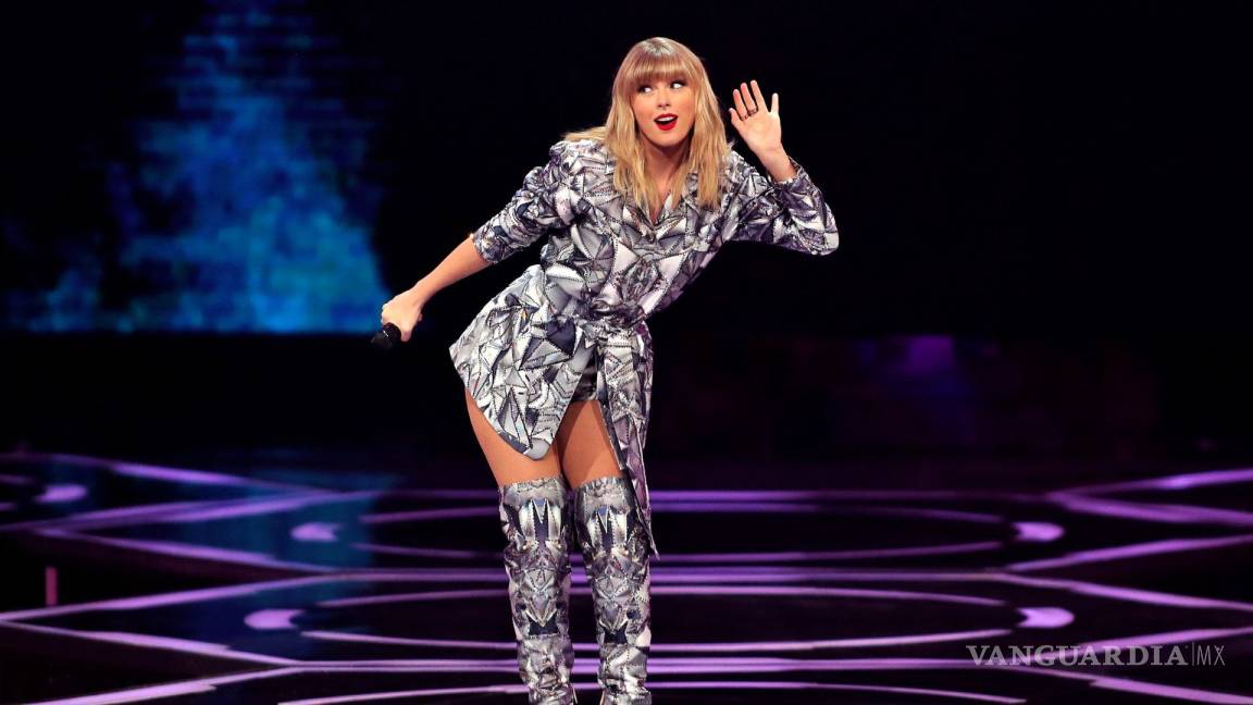 Taylor Swift pelea con disquera por publicar un álbum sin su permiso
