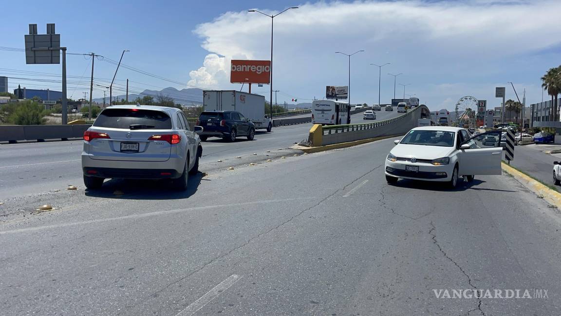 Saltillo: automovilista provoca choque por alcance en Nazario Ortíz