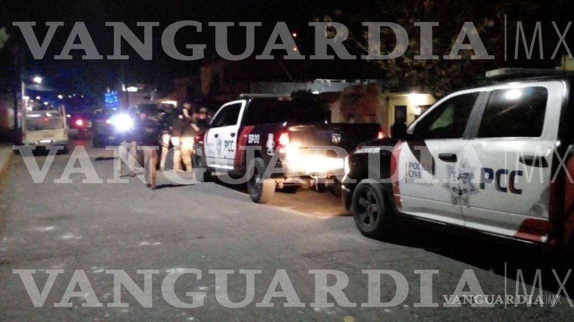 $!Llegó un momento, añadió, que estuvo rodeado hasta por seis elementos de la Policía Civil Coahuila.