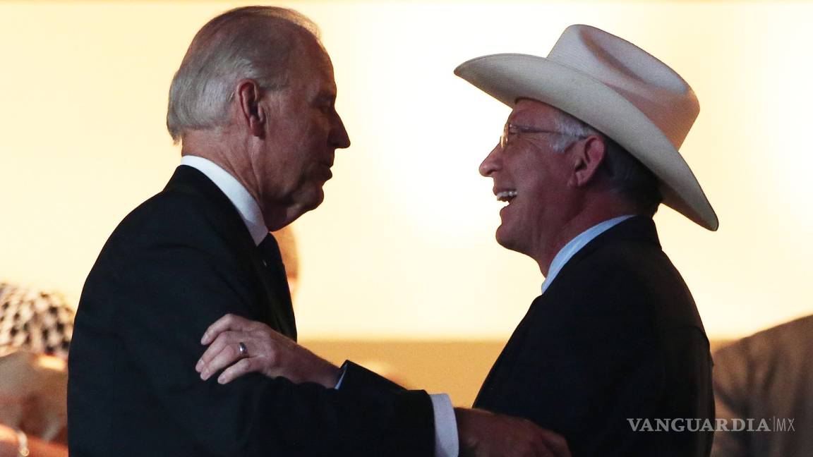 Joe Biden considera a Ken Salazar para ser embajador de EU en México