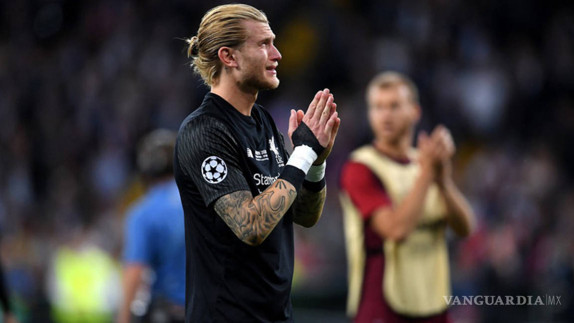 Karius volvió a hacer un 'Karius' en su primer juego después de la final de la Champions