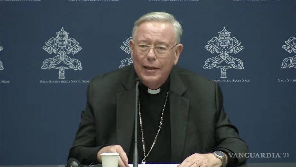 $!Sobre las cuestiones éticas, Jean-Claude Hollerich defiende la solidaridad con los inmigrantes y critica el reconocimiento por parte de las instituciones europeas.