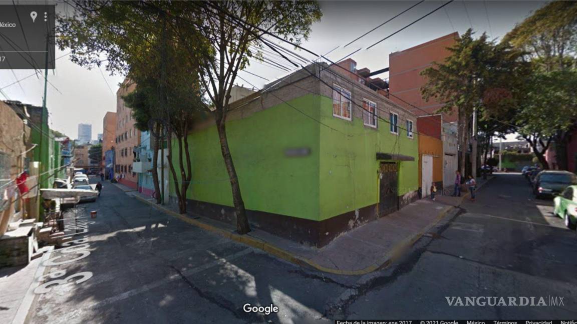 $!Intersección entre Tercera Cuadra y Lago Ammer, elementos han acordonado desde esta vivienda. Fotografía 2017