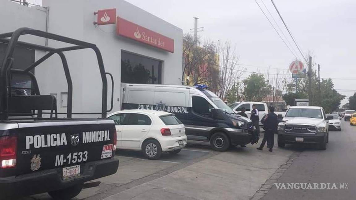 Despojan de 190 mil pesos a cliente que salía de banco sobre V. Carranza en Saltillo
