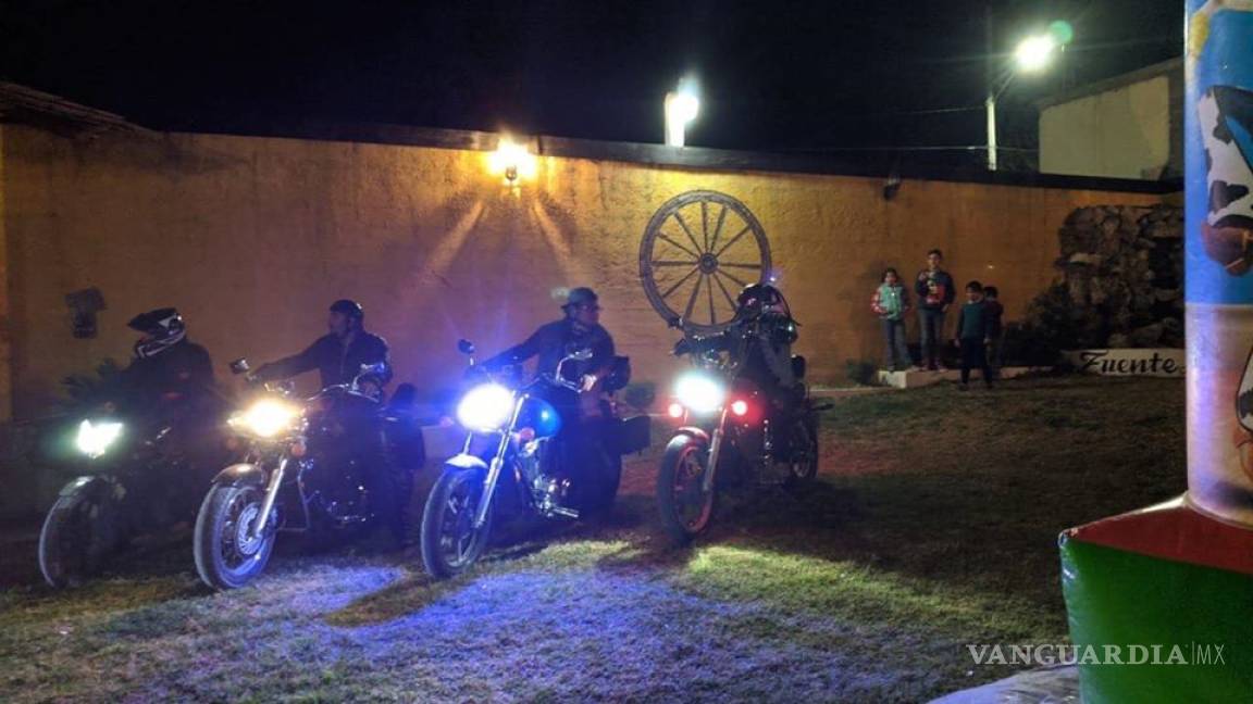 $!En Saltillo invitados 'plantan' a niña en su cumpleaños, usuarios se enteran y le llevan a 'Bely y Beto'