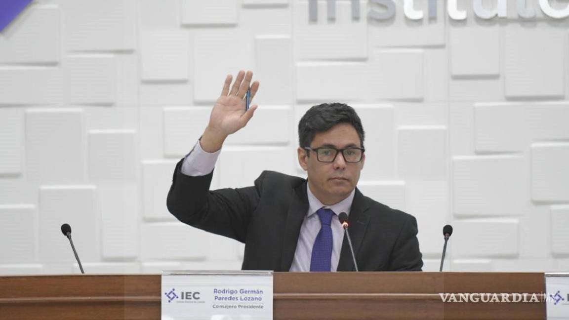 Presidente del IEC acostumbra primero pagar y después averiguar