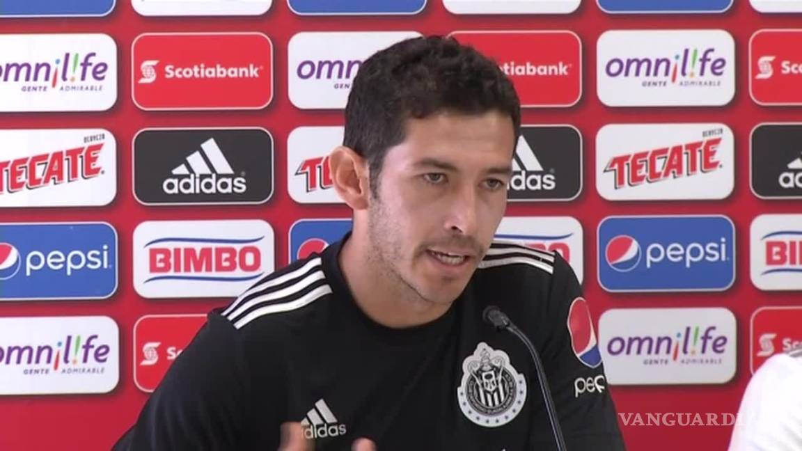 Israel Castro deja a las Chivas y jugará en España