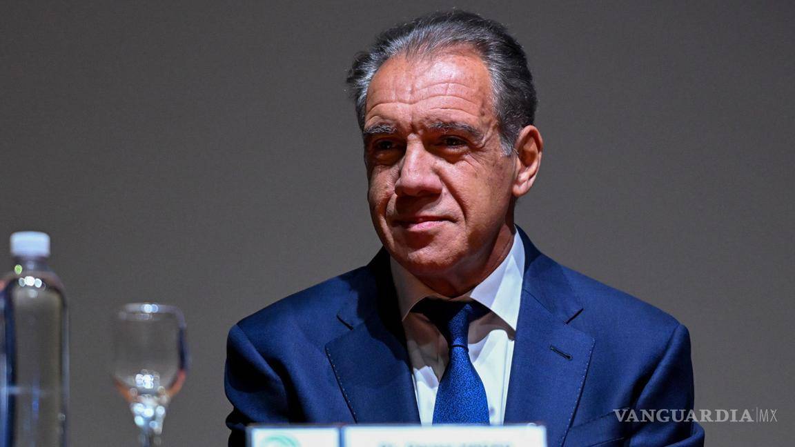 $!Recibió el Doctorado Honoris Causa por la Universidad Nacional de La Matanza (UNLaM) por su impacto en la transformación del periodismo en Hispanoamérica.