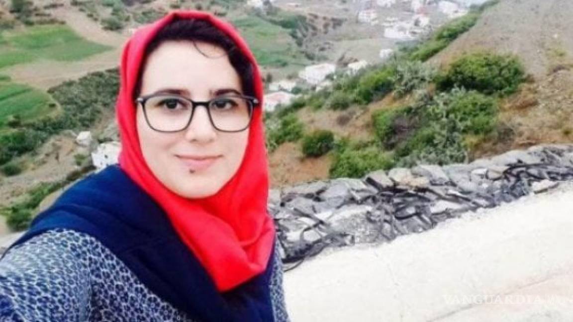 Condenan a periodista a un año de prisión por abortar, en Marruecos