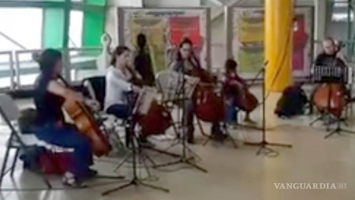 Interpretan a Bach en el Metro de Nuevo León
