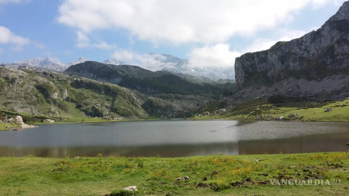 $!Vista general de un lago de Covadonga. Asturias.