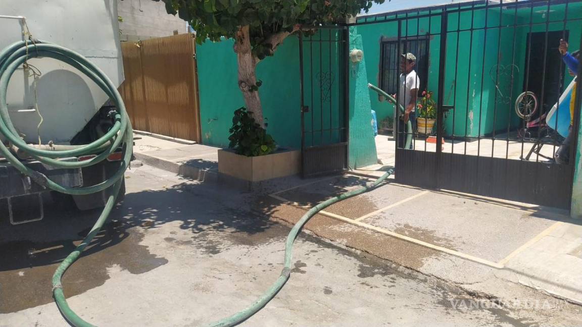 Apagones dañan bombas y dejan sin agua a Torreón; Simas entra al quite con pipas