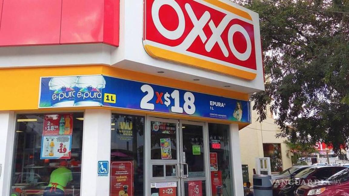 Clientes de Santander podrán retirar hasta dos mil pesos en tiendas Oxxo