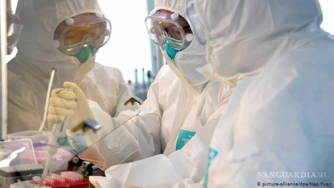 China dice haber desarrollado 'con éxito' vacuna contra coronavirus y autoriza pruebas en humanos