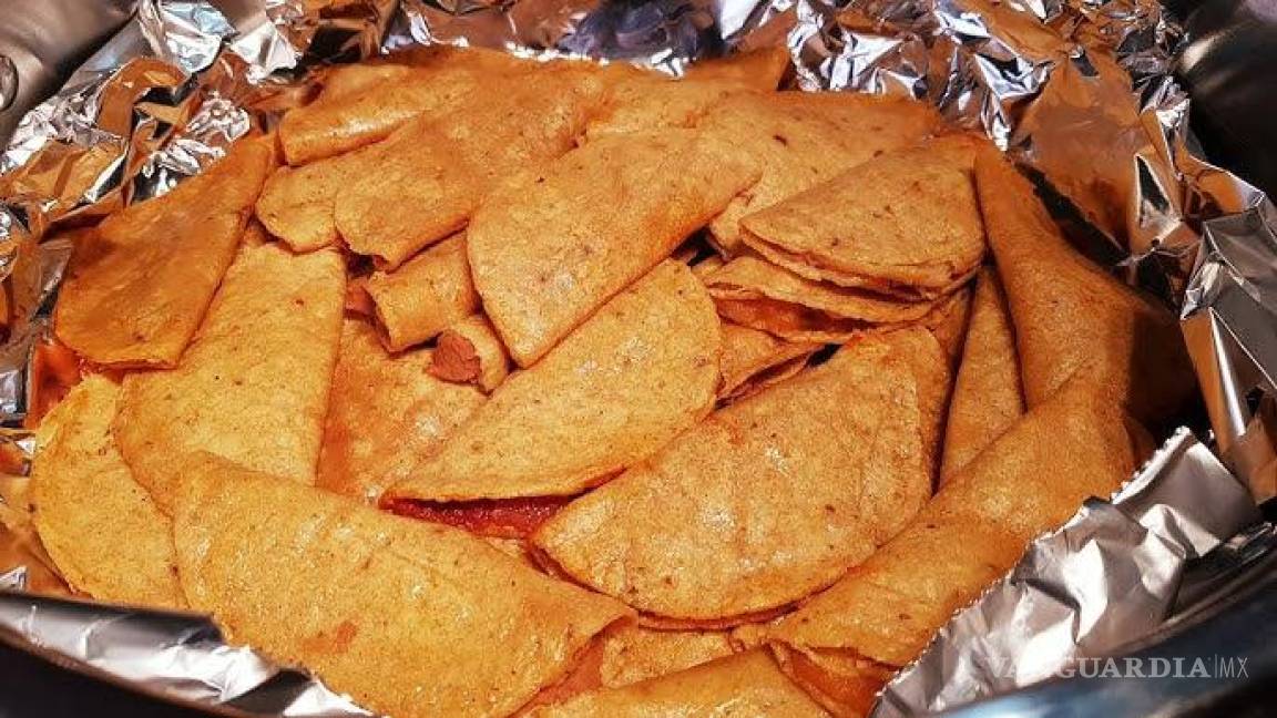 ¡Llévele! Quieren romper Récord Guinness con más de 150 variedades de tacos de canasta