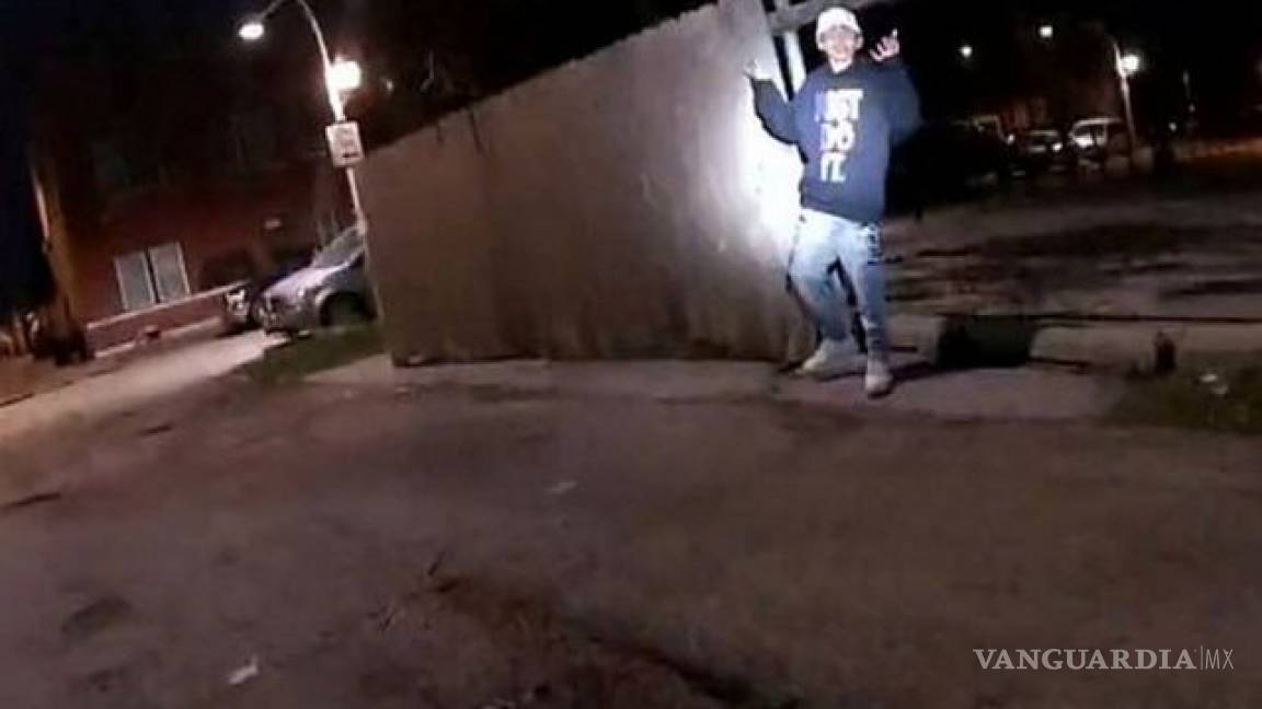 Niño latino de Chicago no sostenía arma cuando un oficial le disparó (video)