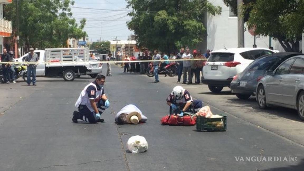 $!A balazos asesinan al periodista Javier Valdez en Culiacán