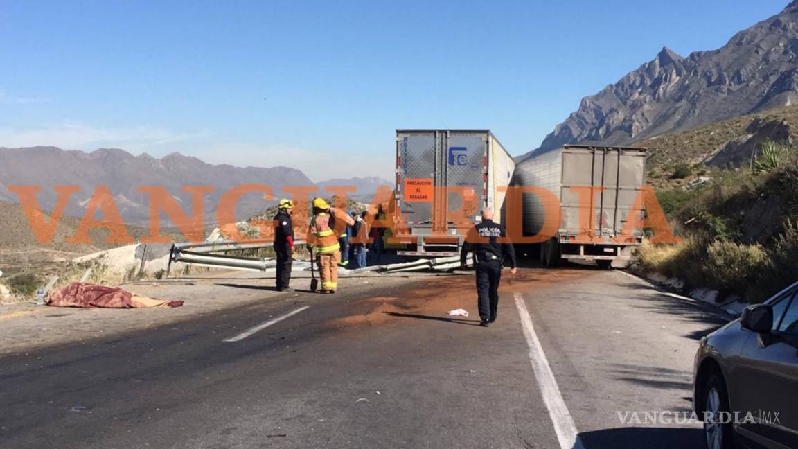 Muere un trailero en accidente en la carretera Saltillo- Monterrey