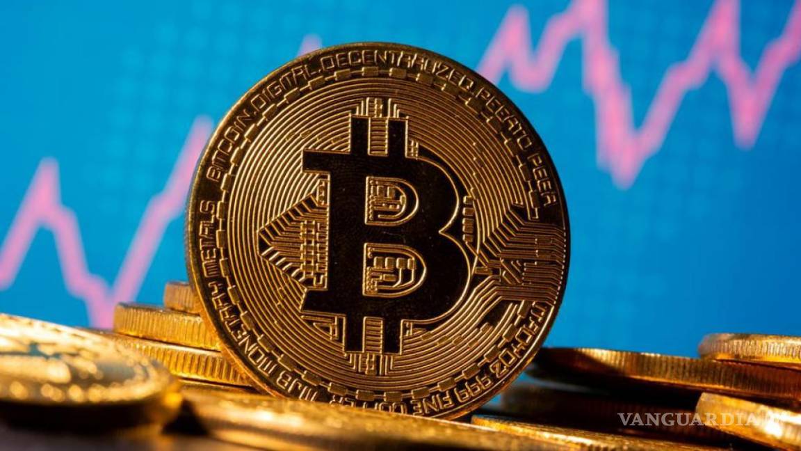Bitcoin llegará a Elektra, anuncia Ricardo Salinas