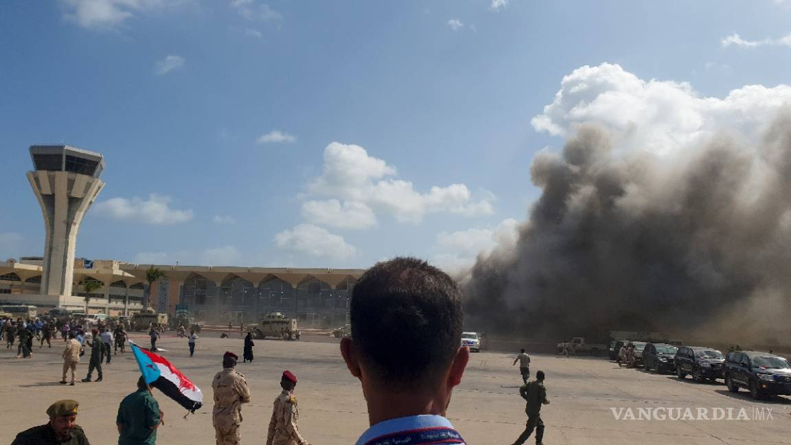$!Atentado en aeropuerto de Yemen deja al menos 26 muertos