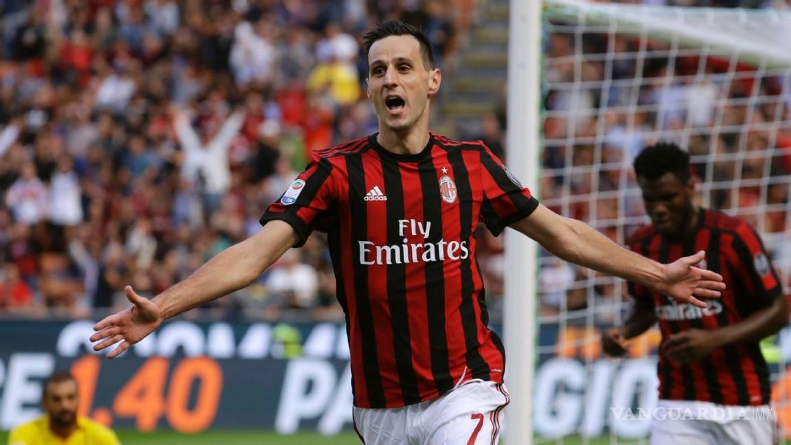 $!Aficionados echan culpas a un 'falso' Nikola Kalinic en lugar de Nikola Kalinic del Milan