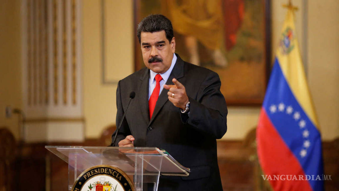 Plantea Maduro privatización de la industria petrolera