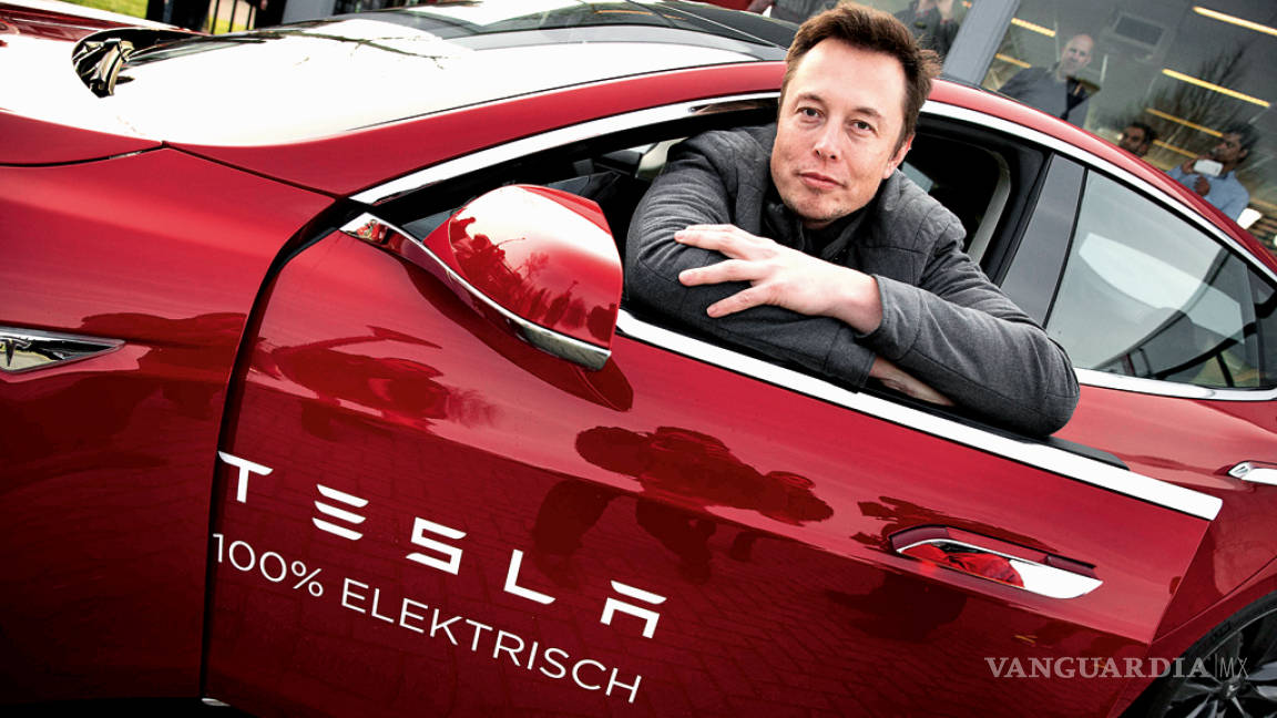 Tesla sigue titubeante, despedirá 9% de sus trabajadores