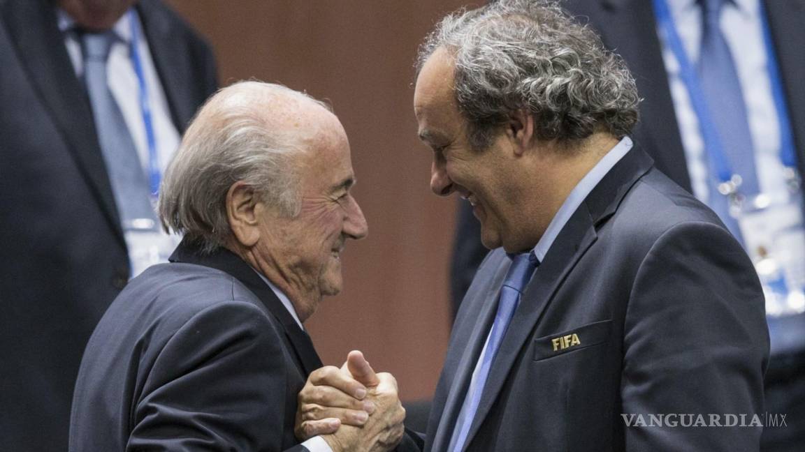 Blatter y Platini son acusados de fraude tras seis años de investigación por corrupción en la FIFA