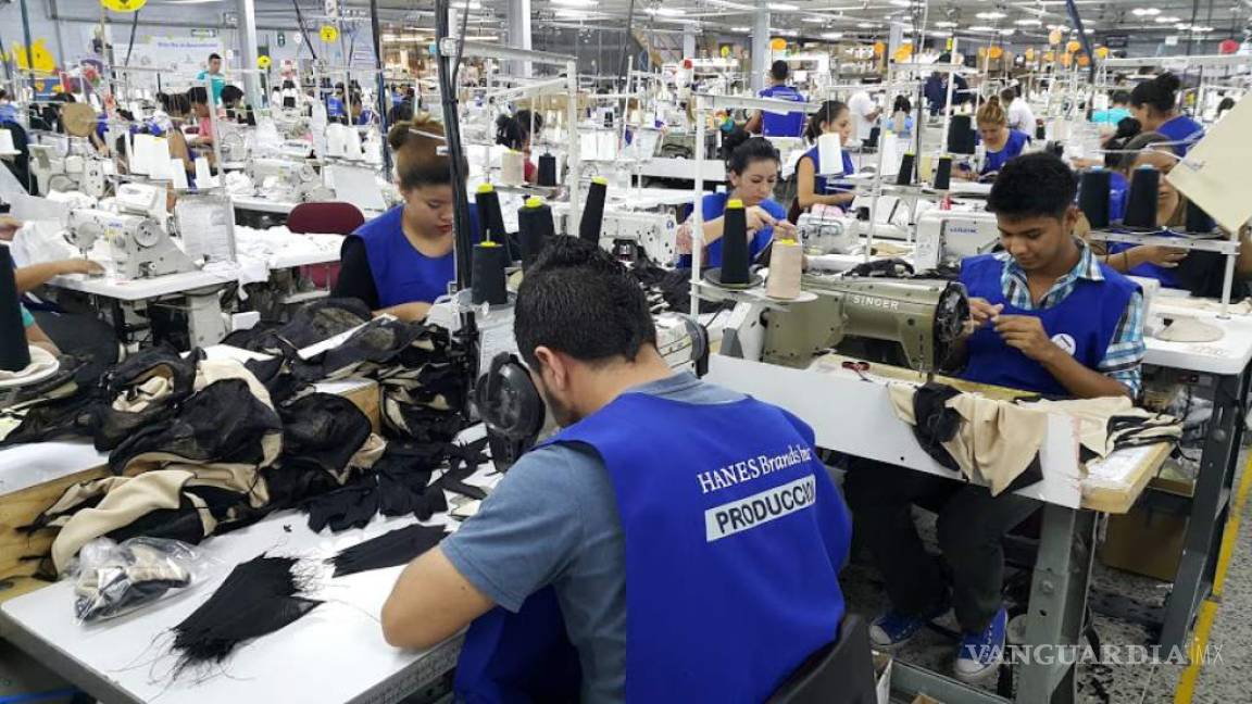 Maquiladoras producen y exportan más pero no suben salarios