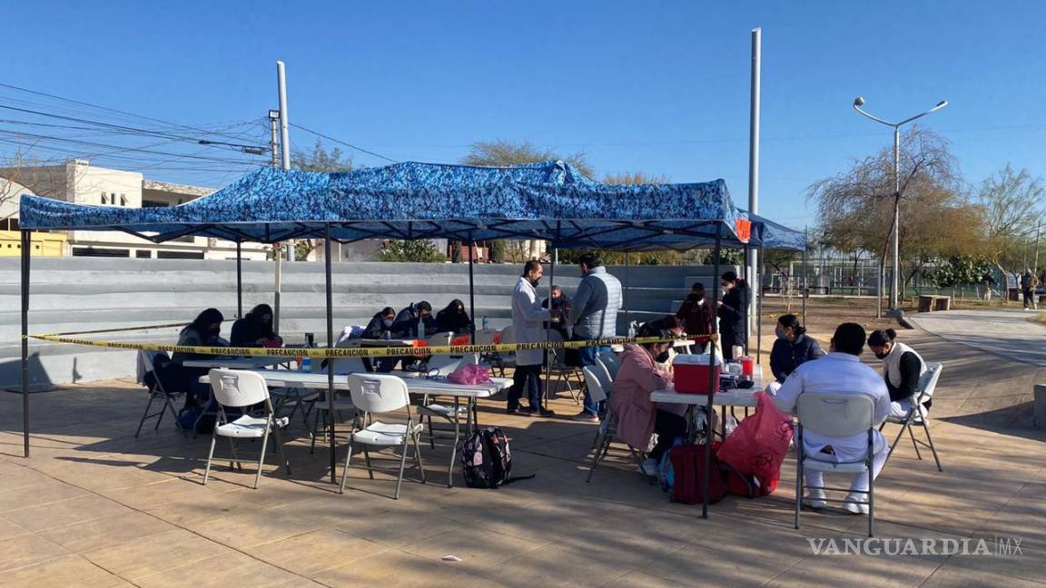 Con brigadas acercan servicios de salud a colonias de Torreón