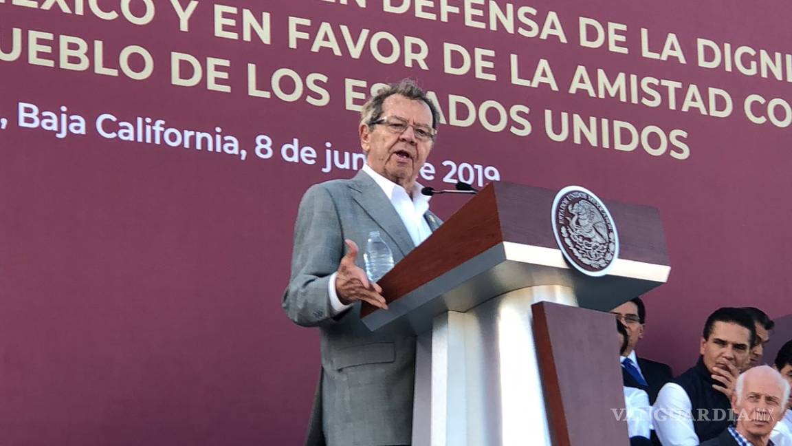 México no se comprometió a cerrar sus fronteras: Muñoz Ledo