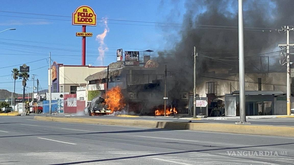 Evacuan a 36 personas por incendio de pipa de gas al sur de Saltillo