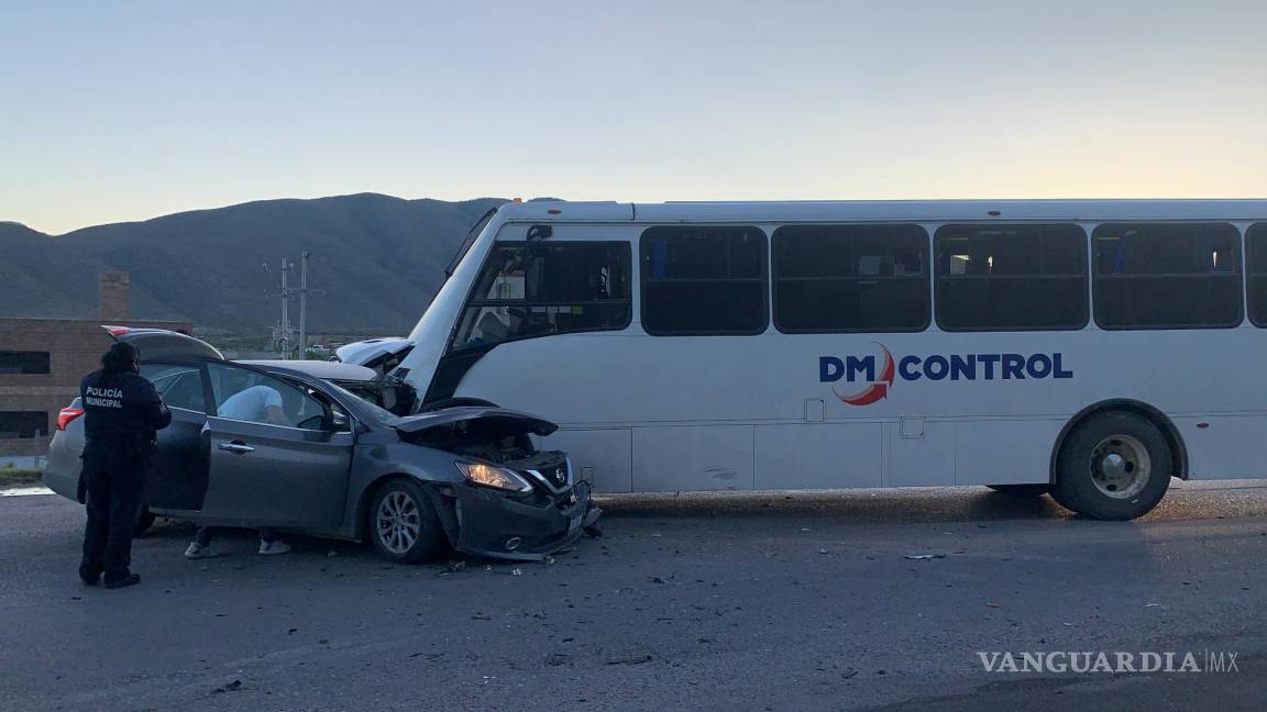 Por invadir carril, causa accidente en Bella Unión