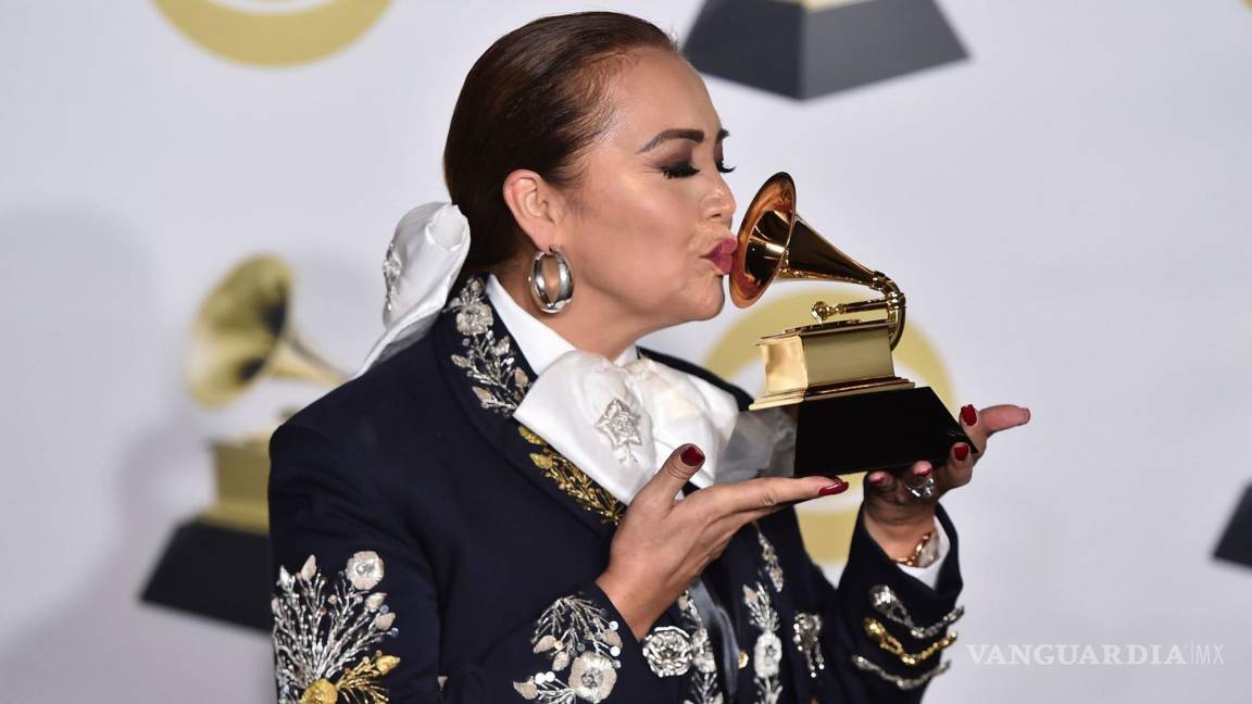 Aída Cuevas va por otro Grammy