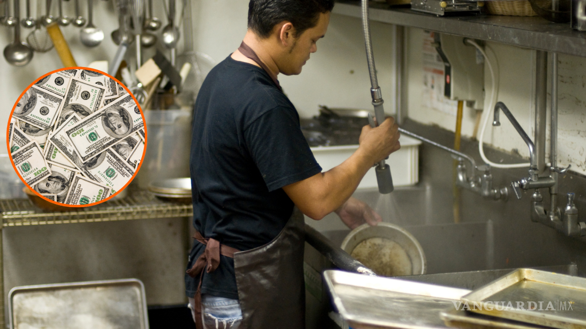 ¿Cuánto se gana lavando platos en Estados Unidos? Casi 2 mil pesos por día; estos restaurantes tienen vacantes