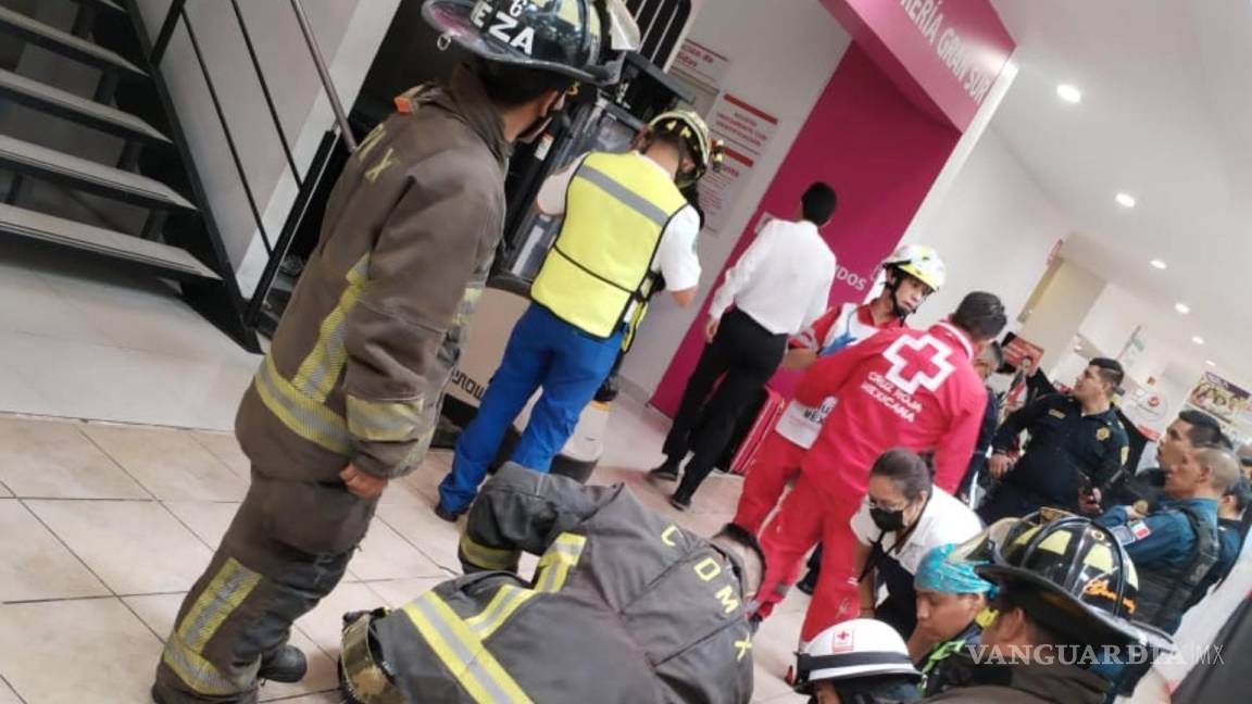 Muere mujer al caer elevador de centro comercial en CDMX