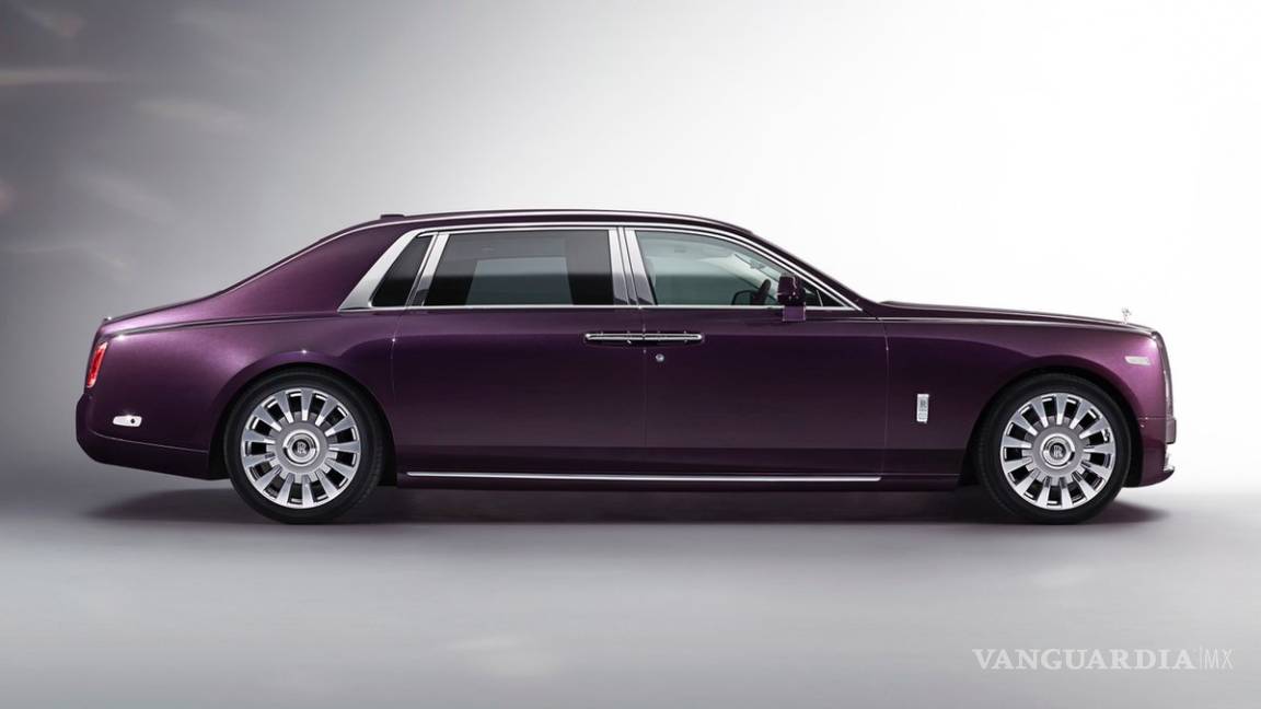$!Rolls-Royce presentó el auto más lujoso que ha diseñado en su historia