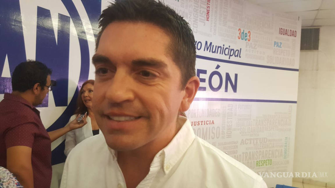 Ofrece Luis Fernando Salazar mantener la comunicación con la ciudadanía