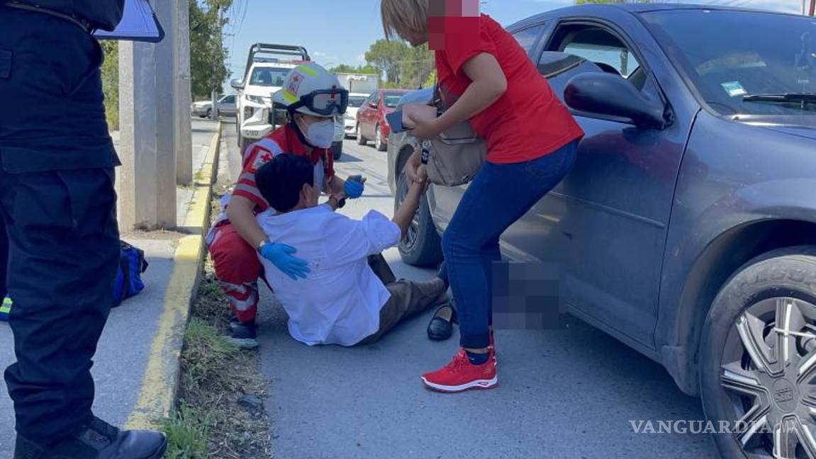 $!La septuagenaria fue trasladada a la Clínica 70 del IMSS para recibir atención médica.