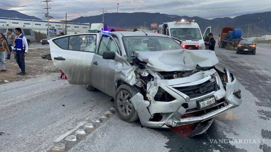 $!El accidente causó caos vehicular en el libramiento Óscar Flores Tapia.