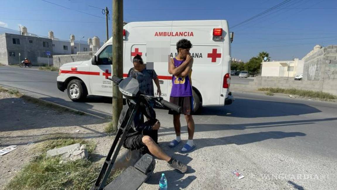 $!Marco Antonio ¨N¨, de 27 años, resultó lesionado tras impactarse con un automóvil en la colonia Loma Linda.