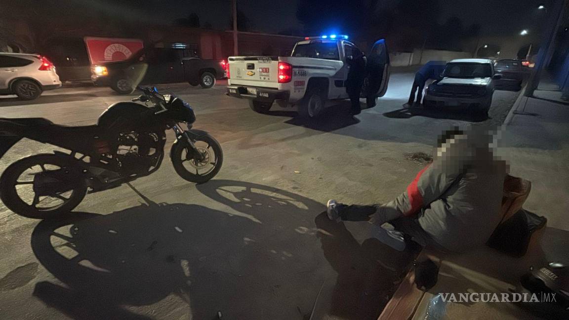 Cae repartidor tras impacto en Saltillo; conductor intentó huir