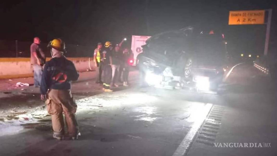 $!Muere regidora de Guerrero, su hijo y otra persona tras volcar en la Autopista del Sol