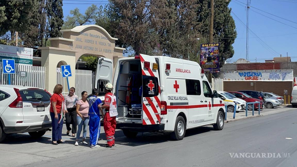 Compañero le mete el pie a menor y se fractura el brazo en secundaria de Saltillo