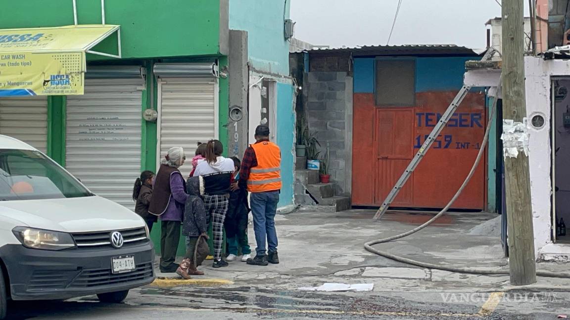 Juego se convierte en tragedia; menor juega con encendedor y por accidente incendia su casa en Saltillo