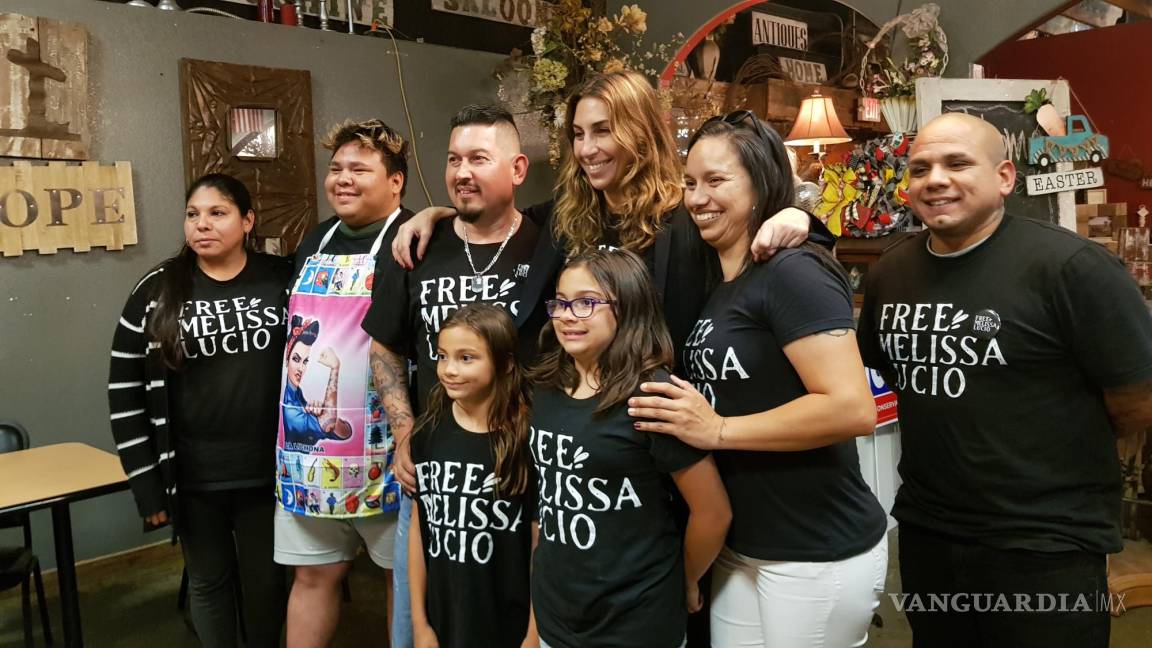 Familia y amigos de Melissa Lucio festejan la suspensión de su ejecución